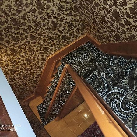 Ohun Caravan Sarai XIX بخارى المظهر الخارجي الصورة