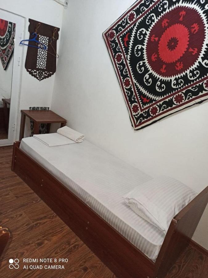 Ohun Caravan Sarai XIX بخارى المظهر الخارجي الصورة