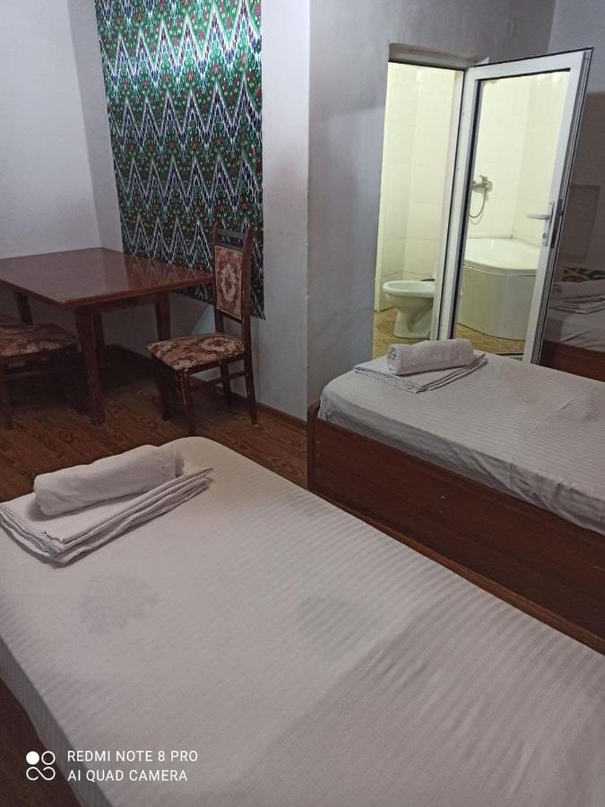 Ohun Caravan Sarai XIX بخارى المظهر الخارجي الصورة