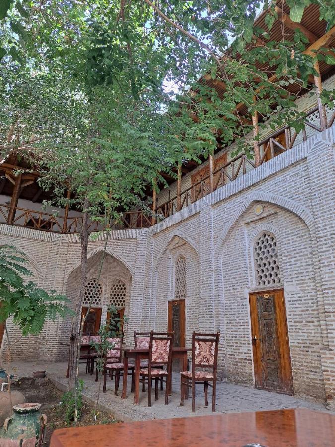 Ohun Caravan Sarai XIX بخارى المظهر الخارجي الصورة