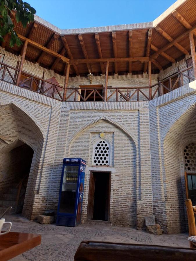 Ohun Caravan Sarai XIX بخارى المظهر الخارجي الصورة