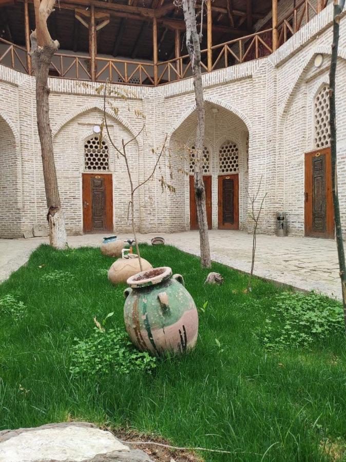 Ohun Caravan Sarai XIX بخارى المظهر الخارجي الصورة