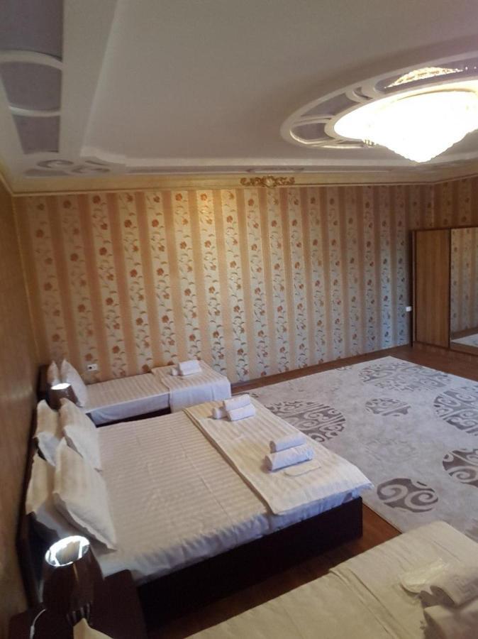 Ohun Caravan Sarai XIX بخارى المظهر الخارجي الصورة