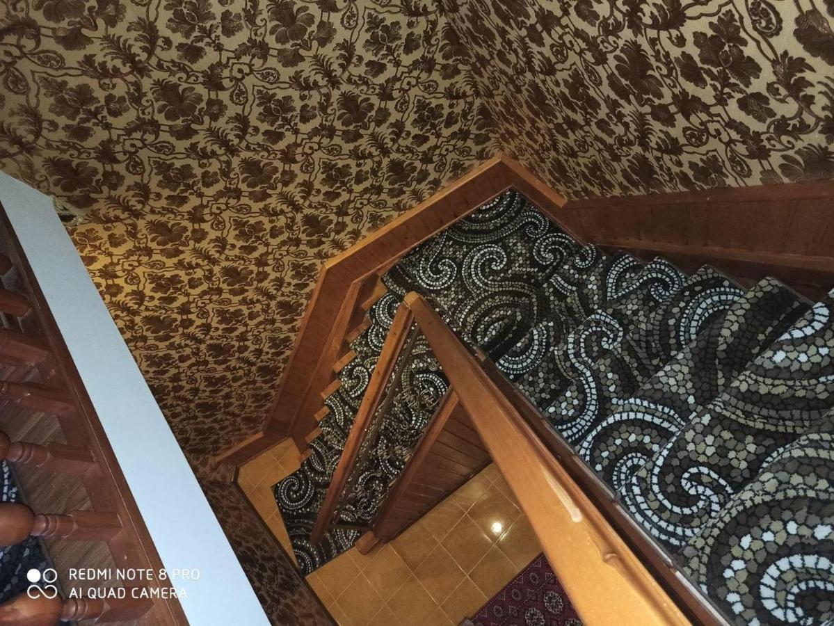 Ohun Caravan Sarai XIX بخارى المظهر الخارجي الصورة