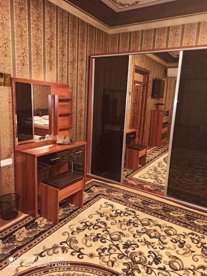 Ohun Caravan Sarai XIX بخارى المظهر الخارجي الصورة