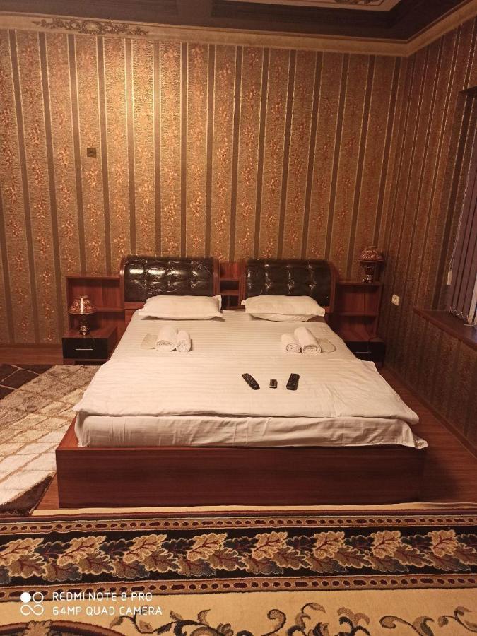 Ohun Caravan Sarai XIX بخارى المظهر الخارجي الصورة